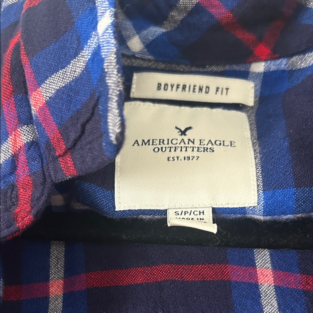 American Eagle Outfitters Blue and Red Plaid Button-Down Shirt - Picture 2 of 4